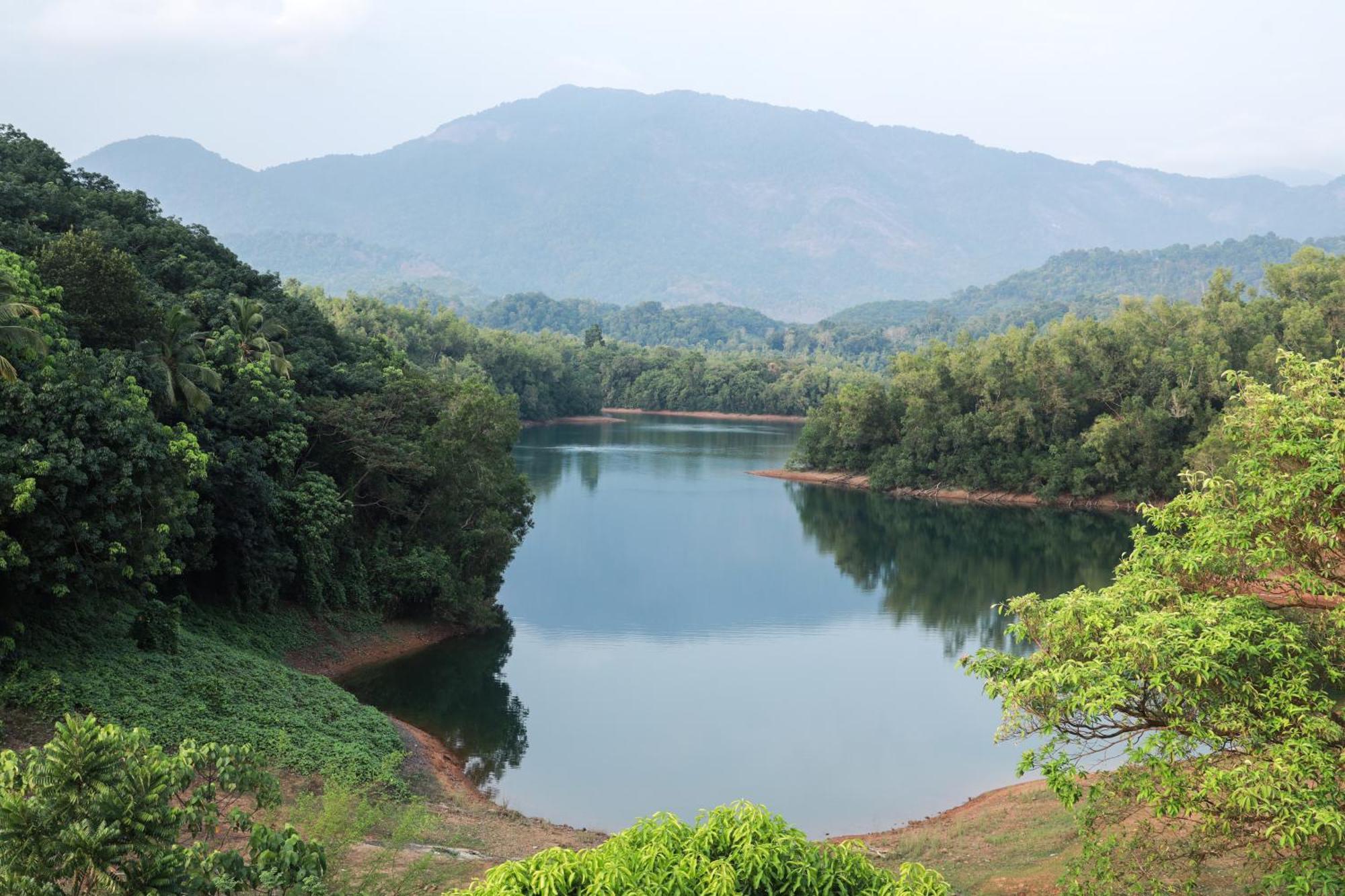 Отель Serene Aqua Hills Kozhikode Mennanyam Экстерьер фото